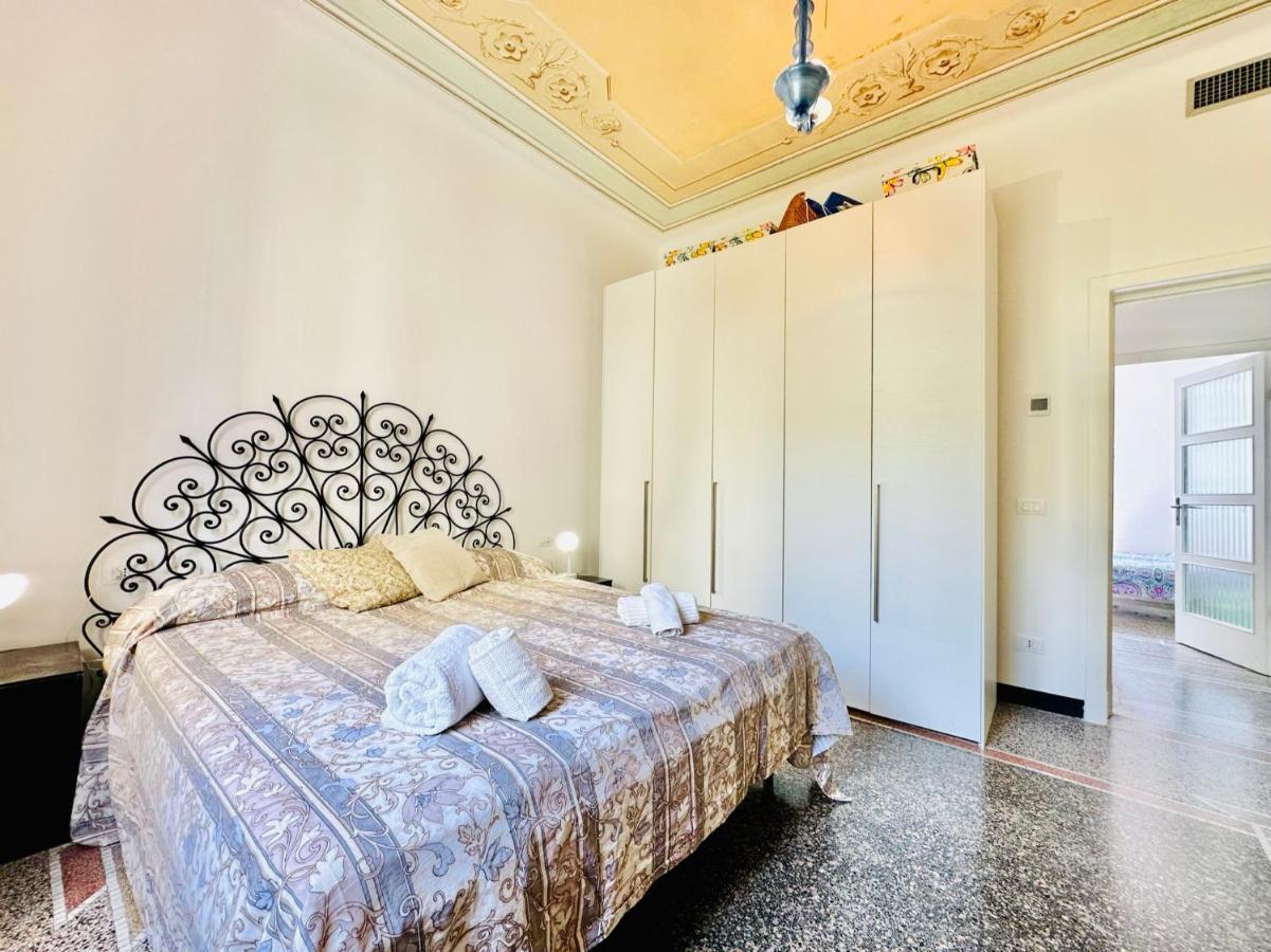Hostdomus - Casa Ester นอลี ภายนอก รูปภาพ