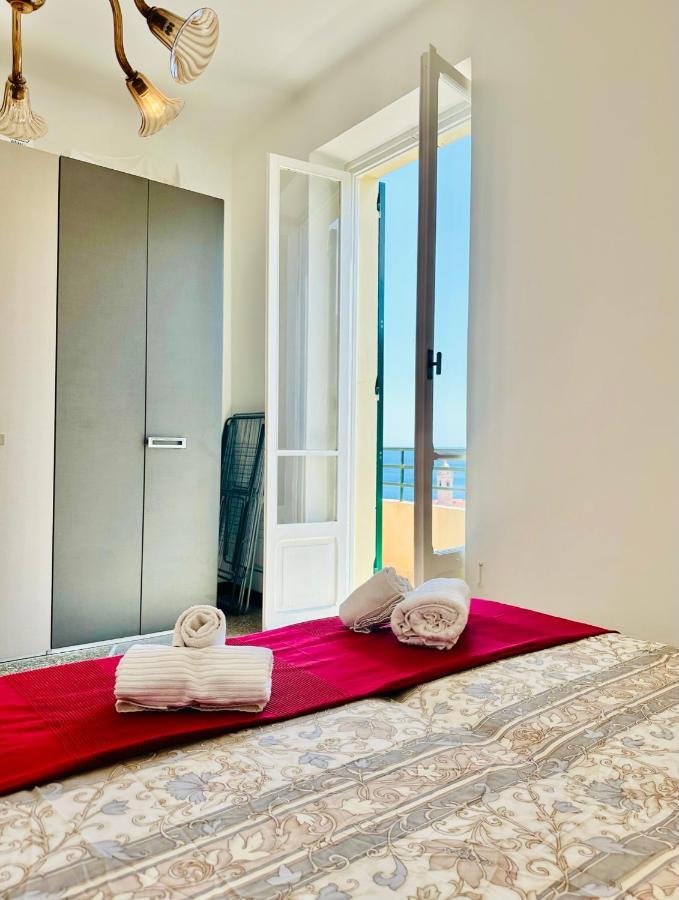 Hostdomus - Casa Ester นอลี ภายนอก รูปภาพ
